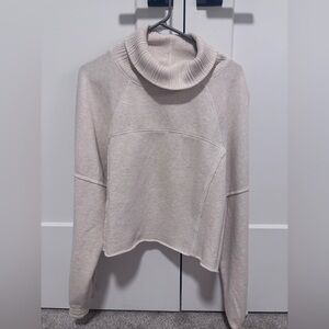 🤍 aerie crop turtle neck top